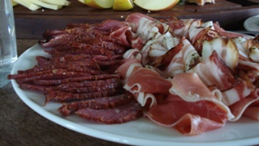 Walliser Teller mit Speck, Trockenfleisch und Rohschinken